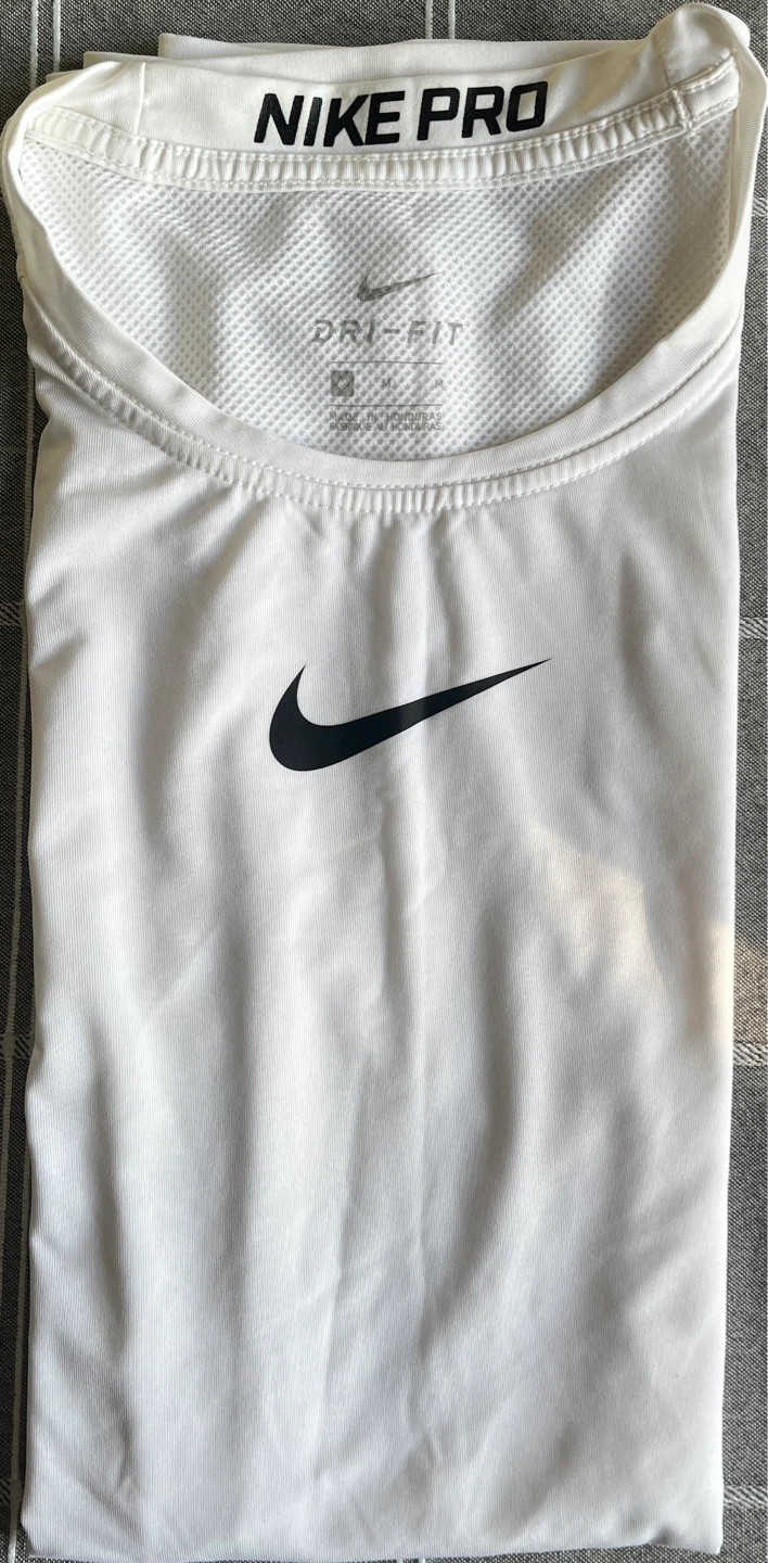 Nike Pro Dri-FIT Sleeveless Training Top (M)