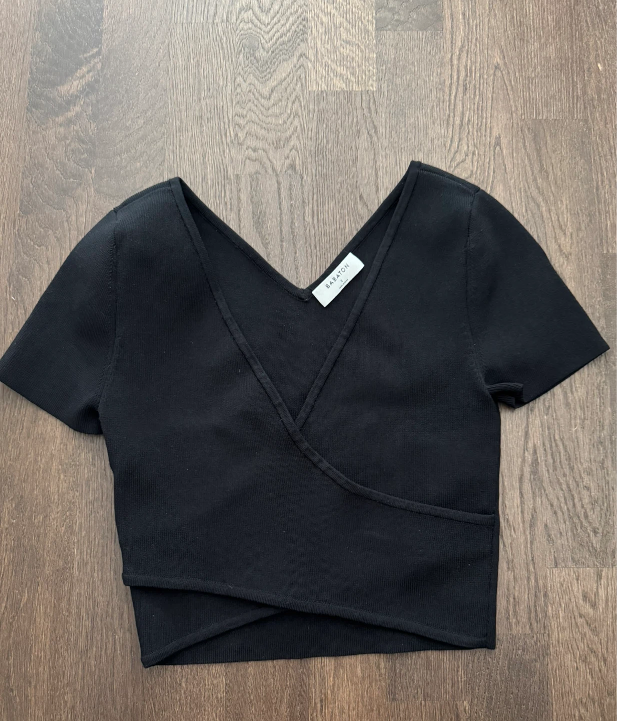 (S) Babaton *Black* V neck Top - photo 2