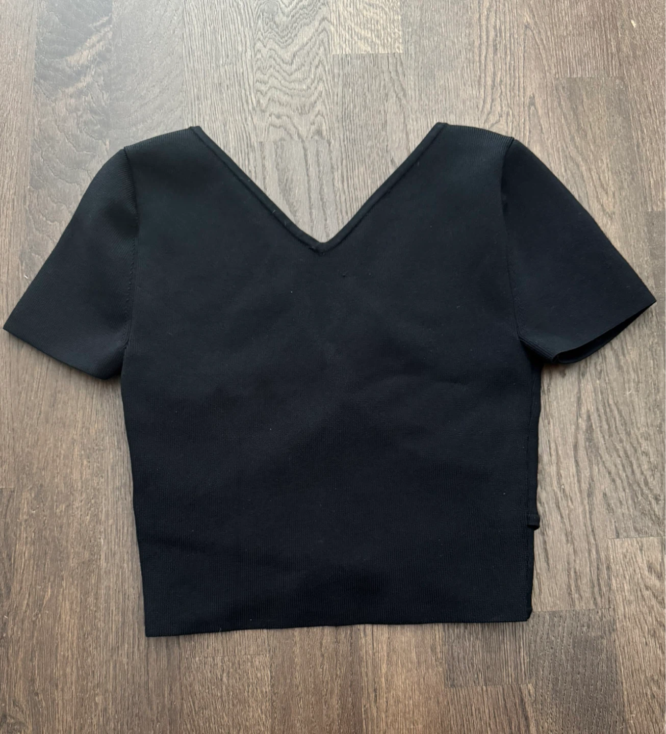 (S) Babaton *Black* V neck Top - photo 4