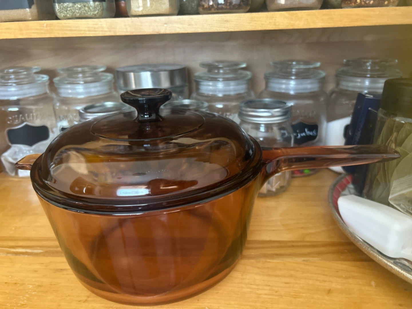 2.5 litre Amber Glass pot with Lid