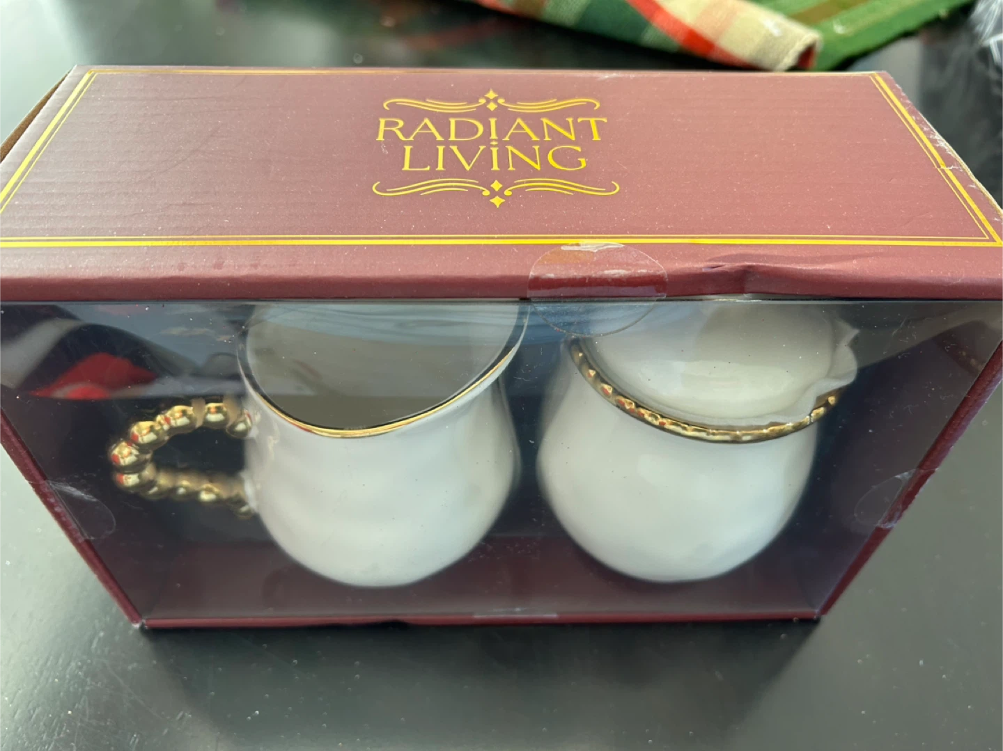 Radiant Living Creamer and Sugar Bowl Set