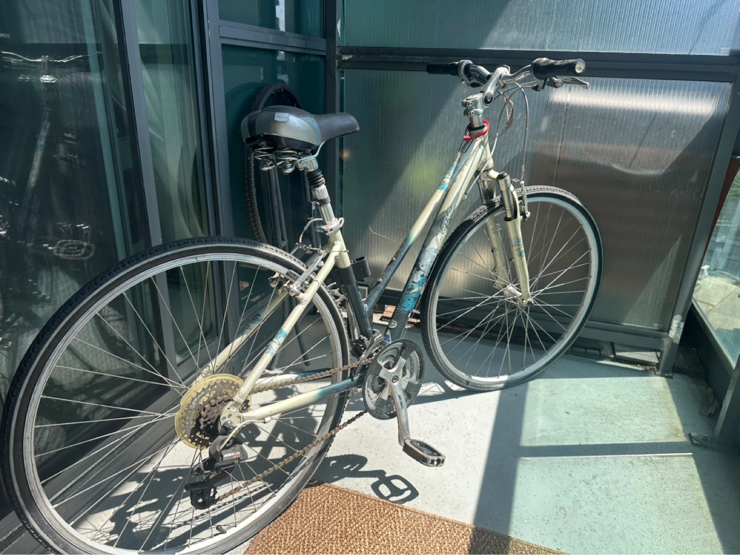 K2 Women's Hybrid Bike - Size S - photo 3