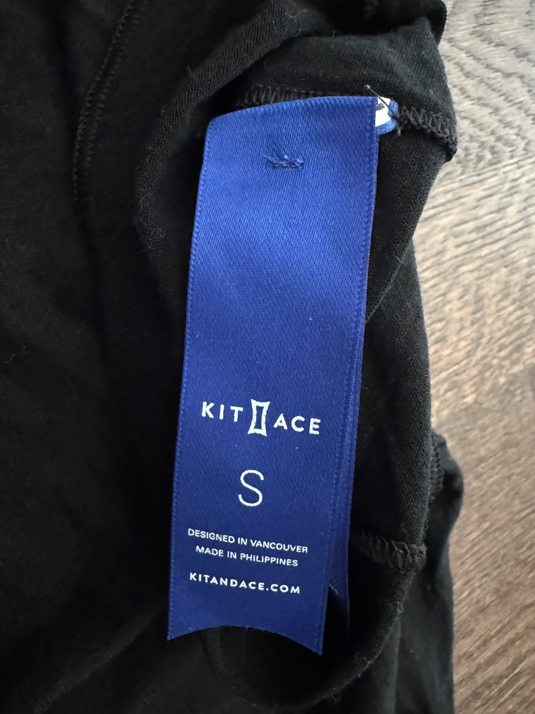 (S) Kit and Ace Black Merino Wool Turtleneck - photo 3