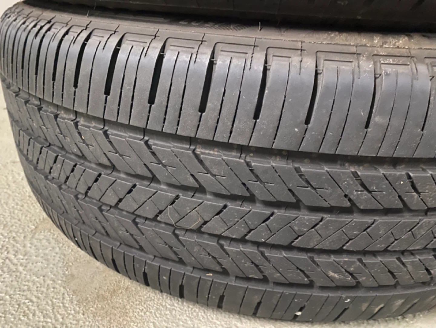 Bridgestone Alenza A/S 02 Tires (Set of 4) - 235/50R20 100V - photo 5