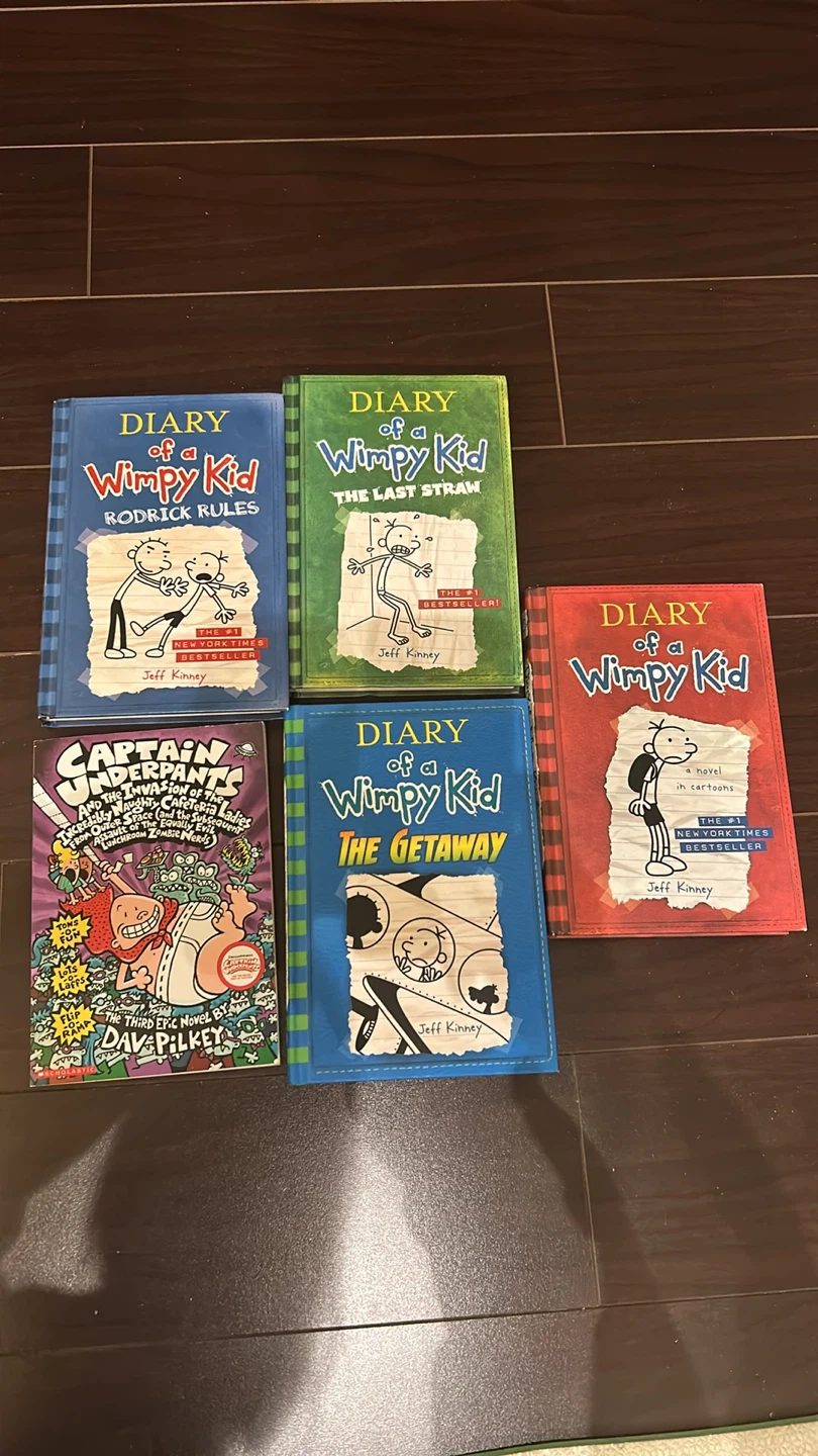 Diary of a Wimpy Kid & Captain Underpants Book Bundle