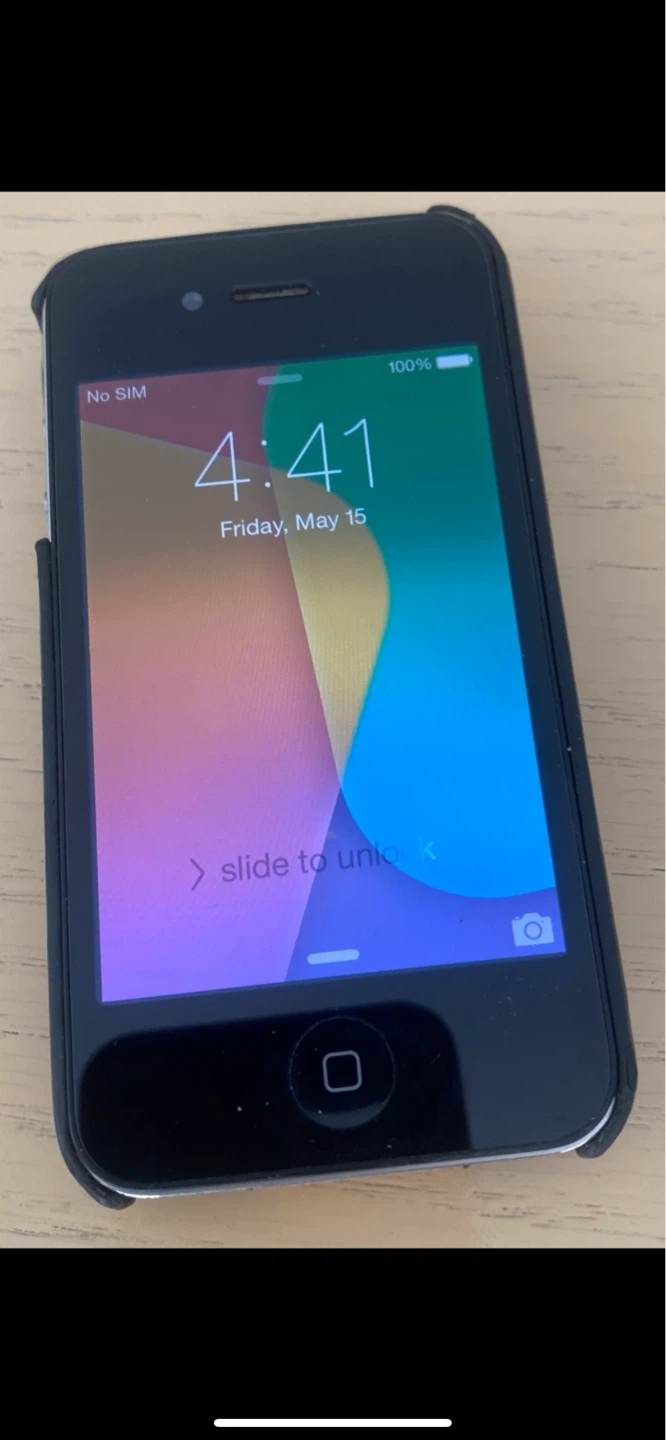 iPhone 4 Excellent Condition/ Works Great/Strong Battery - photo 2