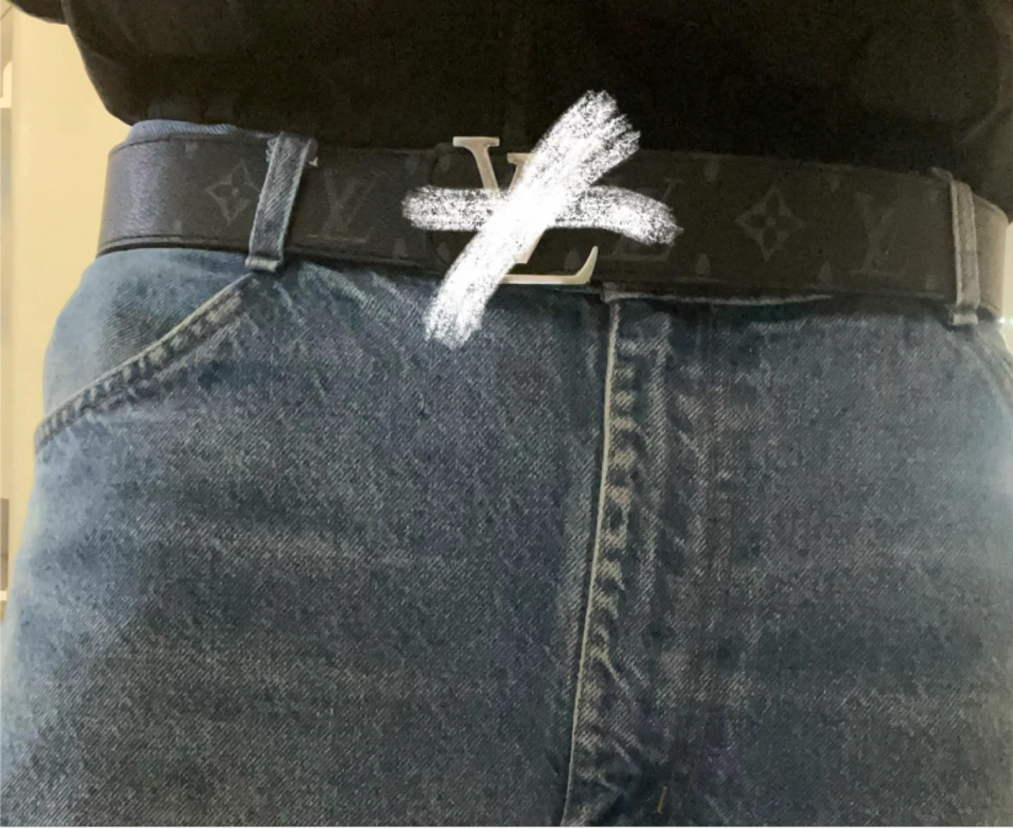 Louis Vuitton Silver and Black Monogram Belt - photo 4