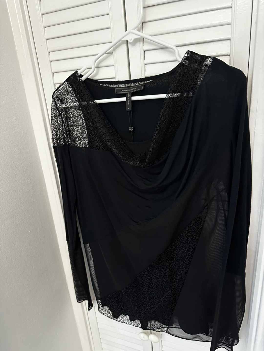 New BCBG Black Lace Top - Size S - photo 2