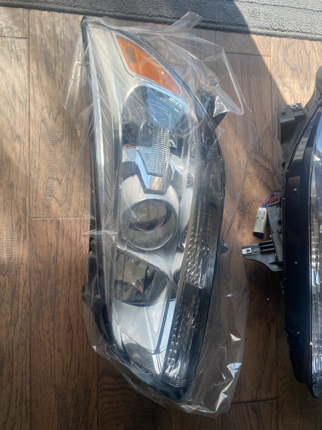 Pair of  head light Malibu - photo 3