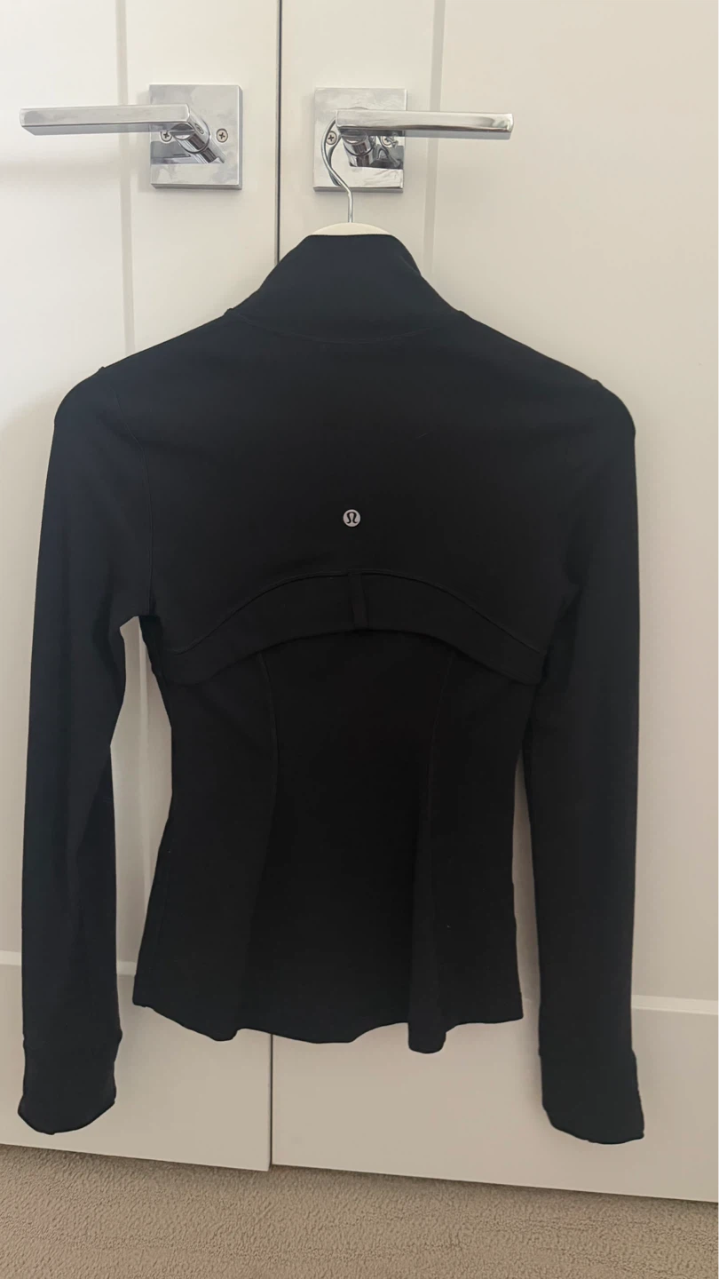 Lululemon Black Zip-Up Jacket - photo 2