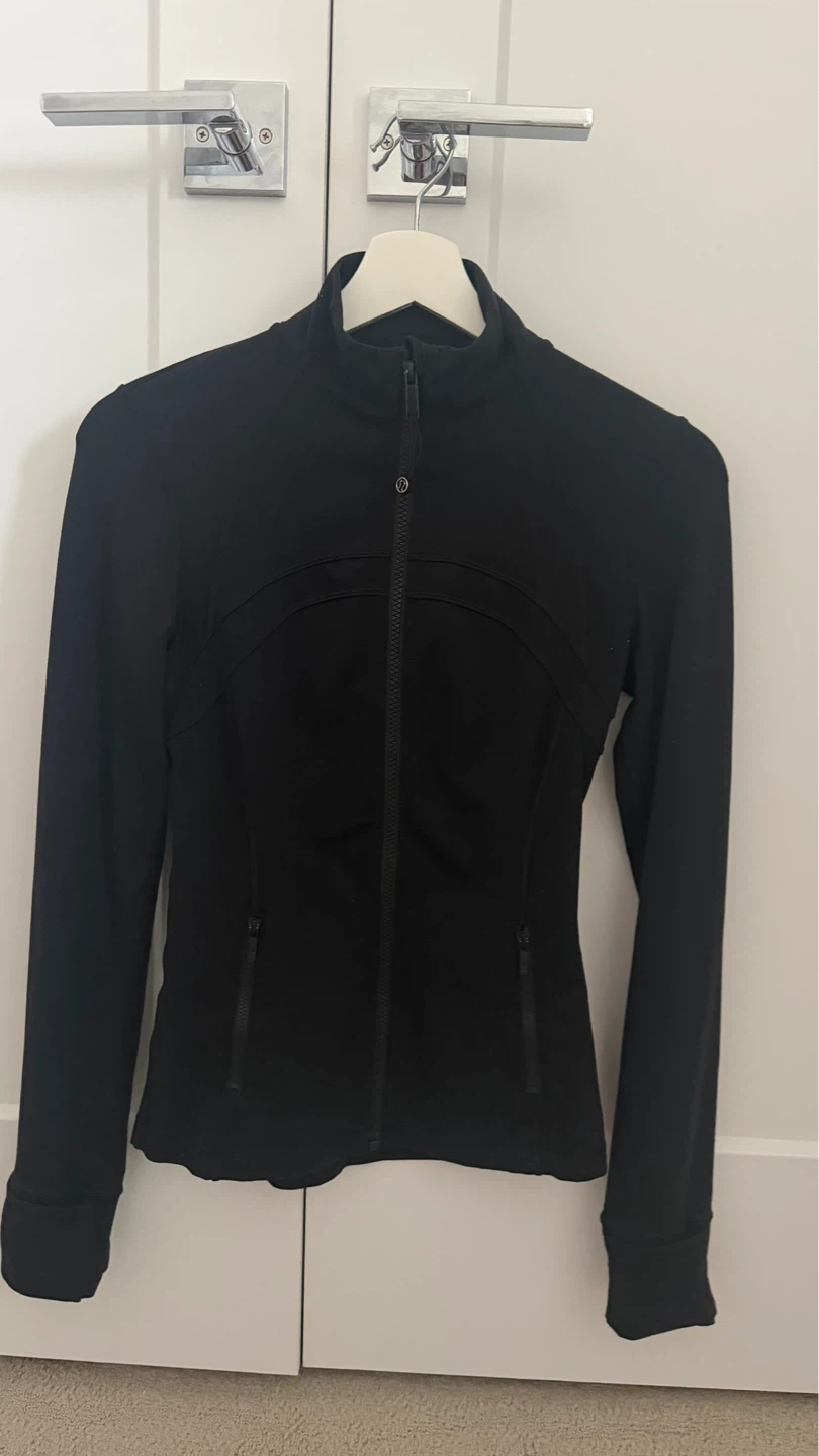 Lululemon Black Zip-Up Jacket