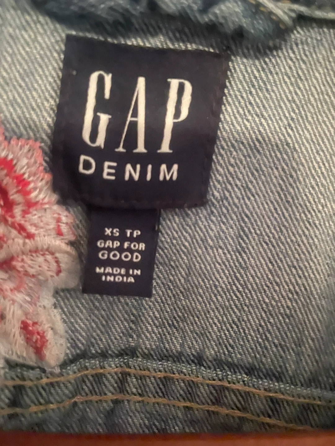 GAP Denim Jacket with Floral Embroidery - XS - photo 3
