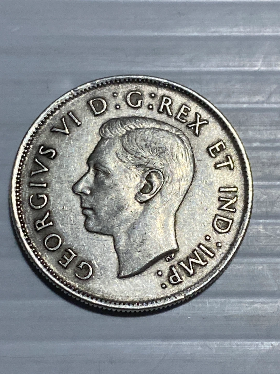 1945 silver Canada 50 Cents Coin - photo 2
