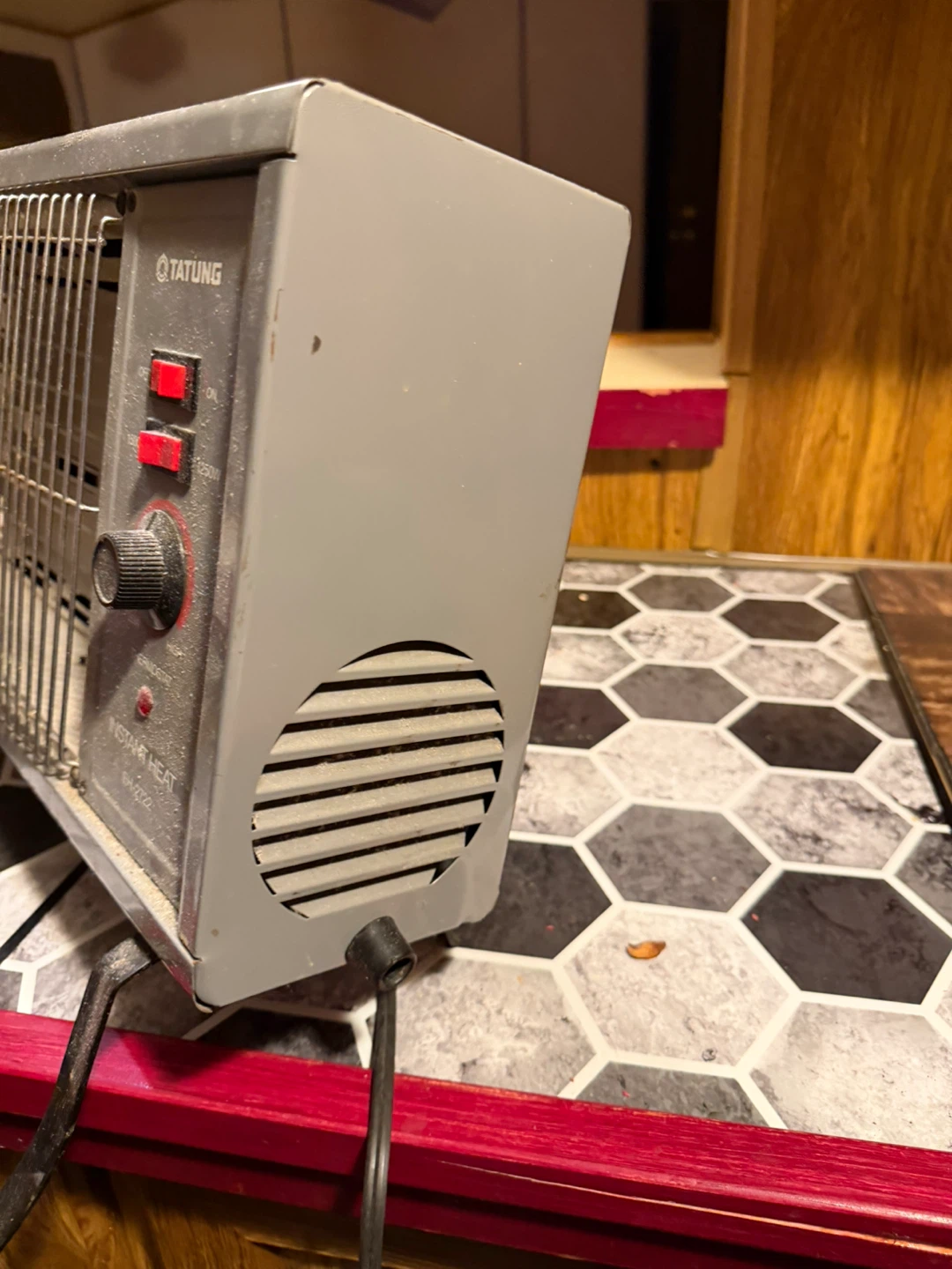 Tatung Instant Heat EH-2722 Electric Heater - photo 2