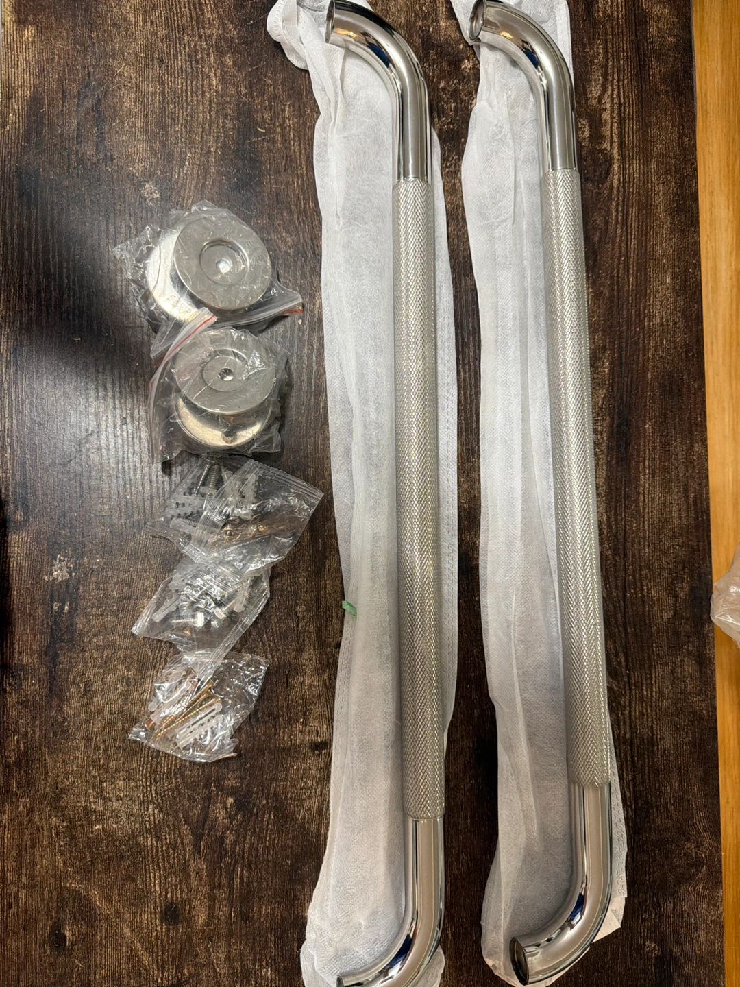 Set of 2 Silver Metal Pull Handles with Hardware