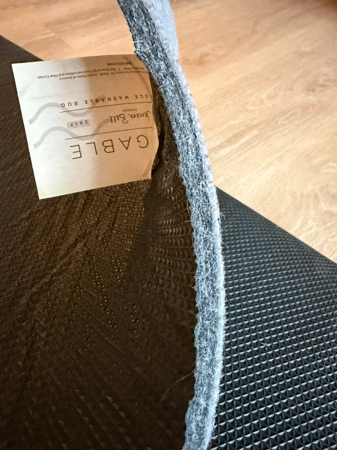 Ruggable area rug with overlay and underlay pad 10 x 8 feet - photo 5
