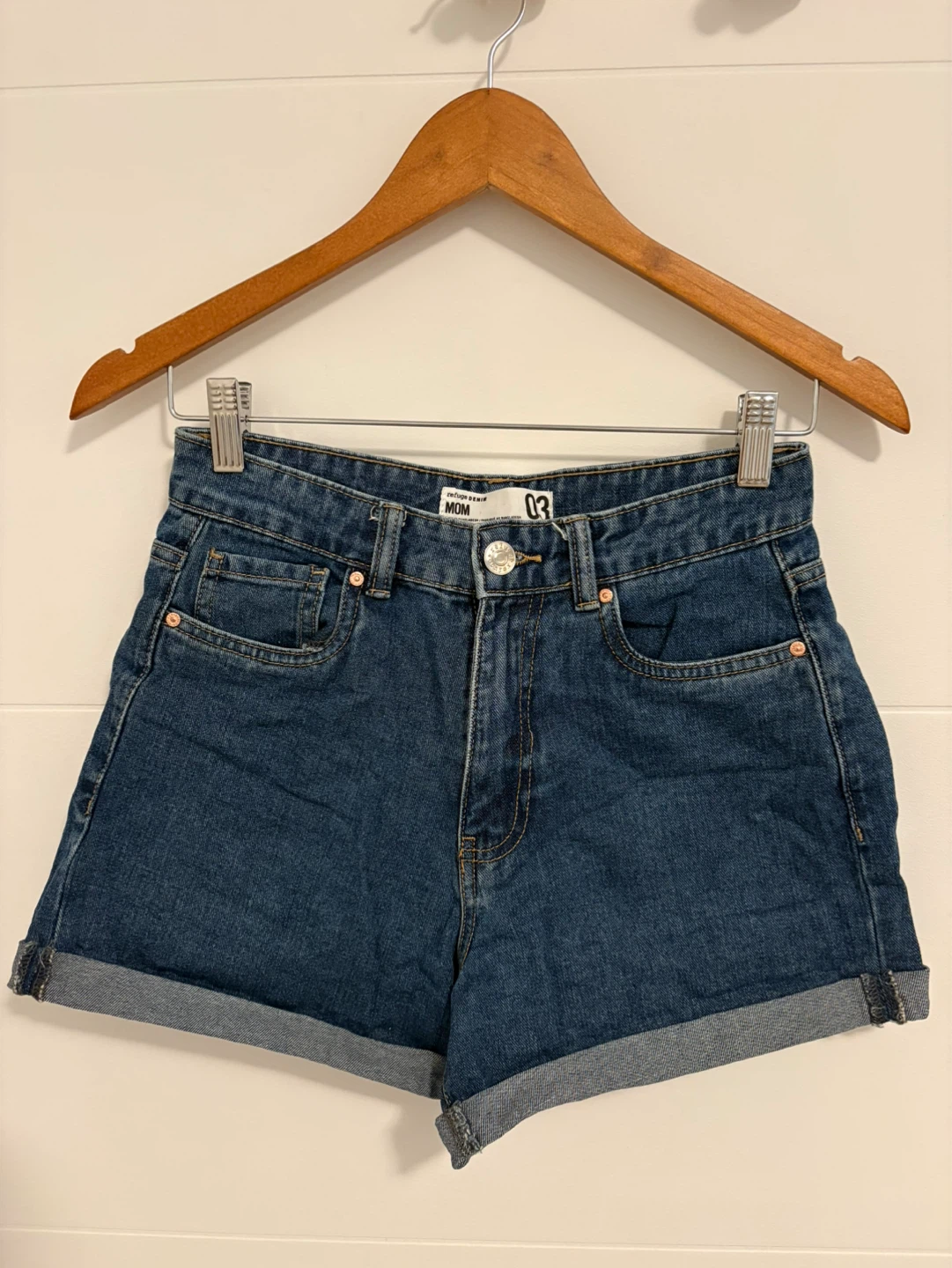 Refuge Denim Mom Shorts Size 03