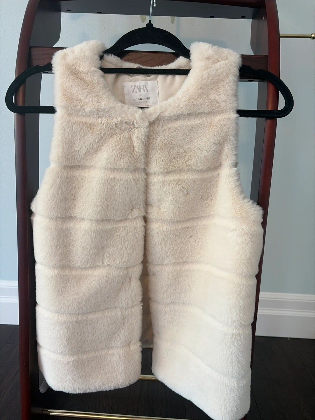 Zara Kids Faux Fur Vest Cream Size 11-12