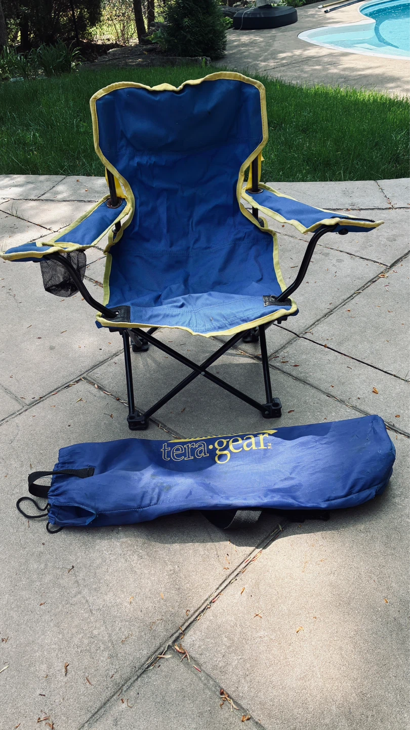 “Terra Gear” kids camping chair with carrying cover