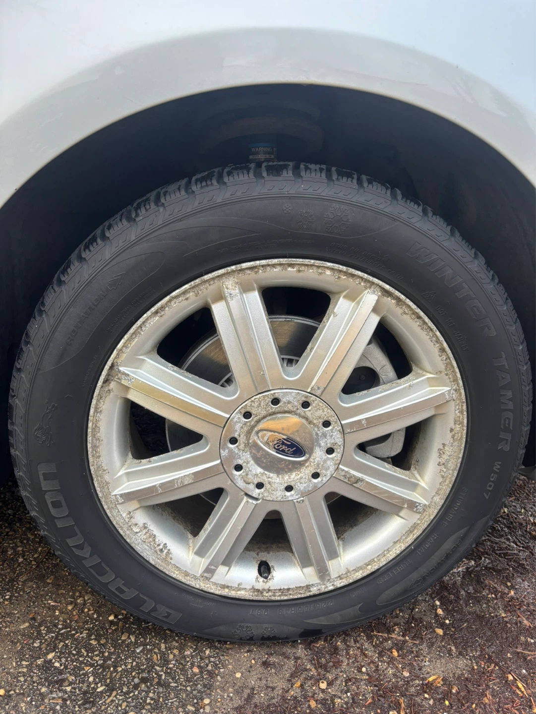 Silver Ford Five Hundred sedan - photo 5