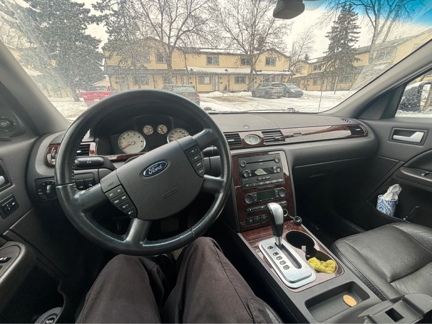 Silver Ford Five Hundred sedan