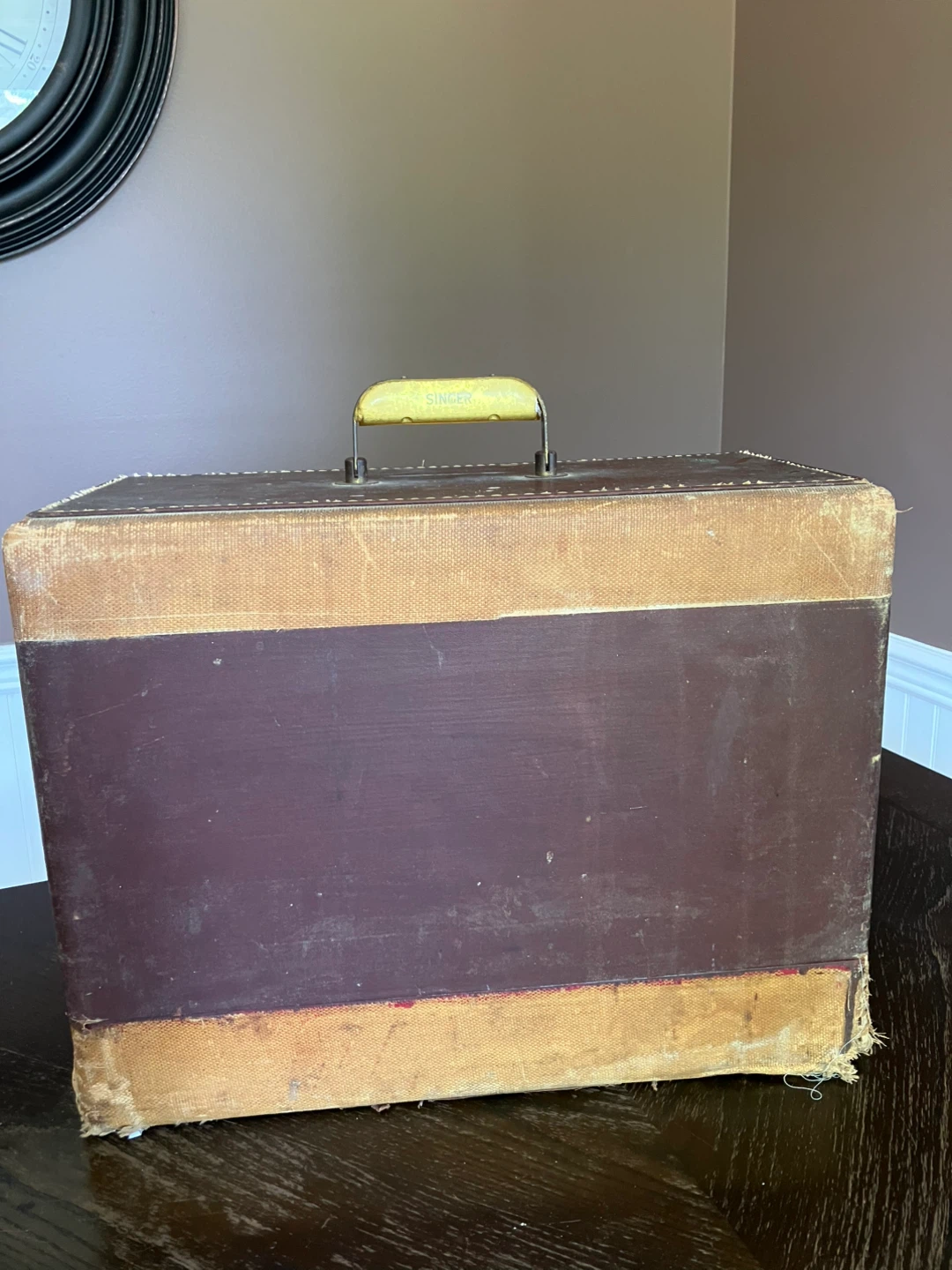 Vintage Singer Sewing Machine with Case - photo 2