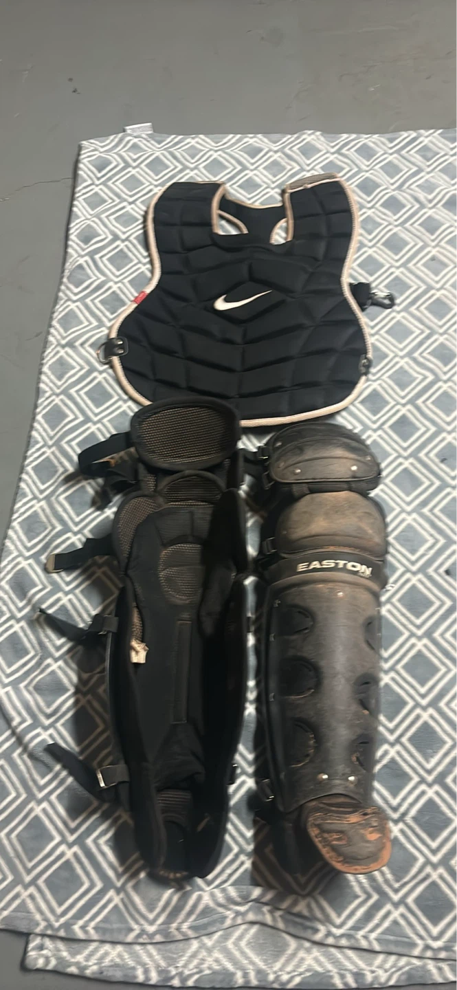 Nike Catcher's Chest Protector & Easton Leg Guards - photo 2