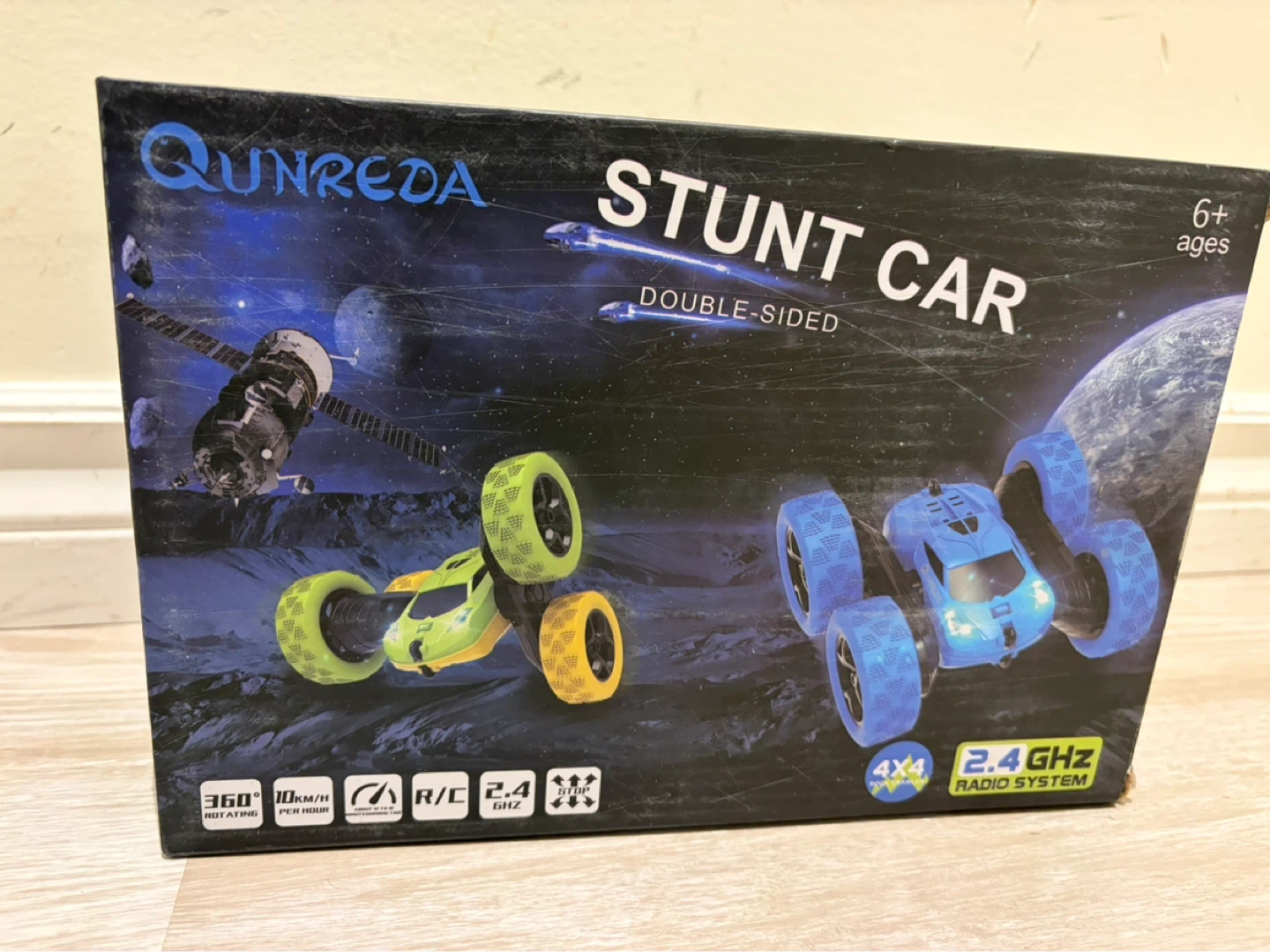 QUNREDA Double-Sided Stunt Car