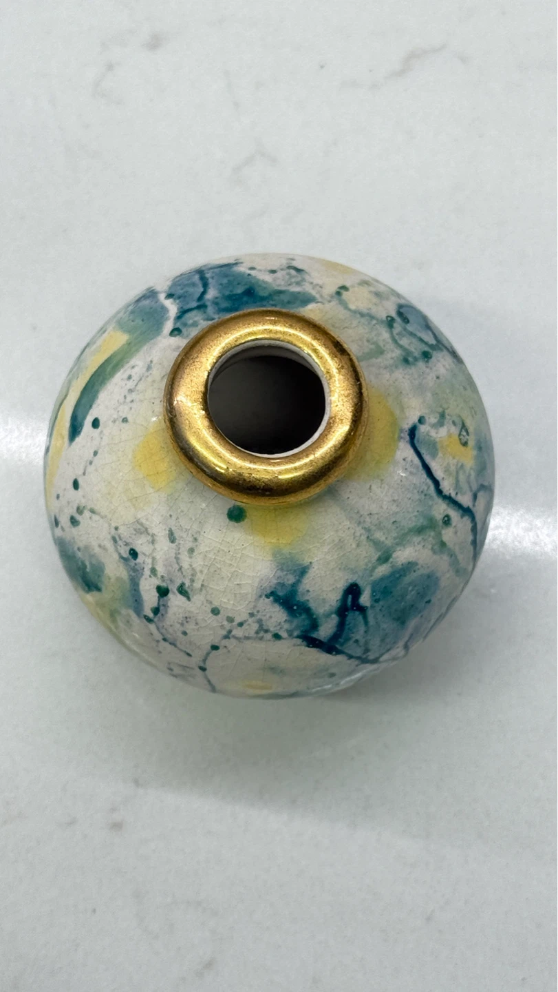 Small Ceramic Vase with Gold Rim 3” - photo 4
