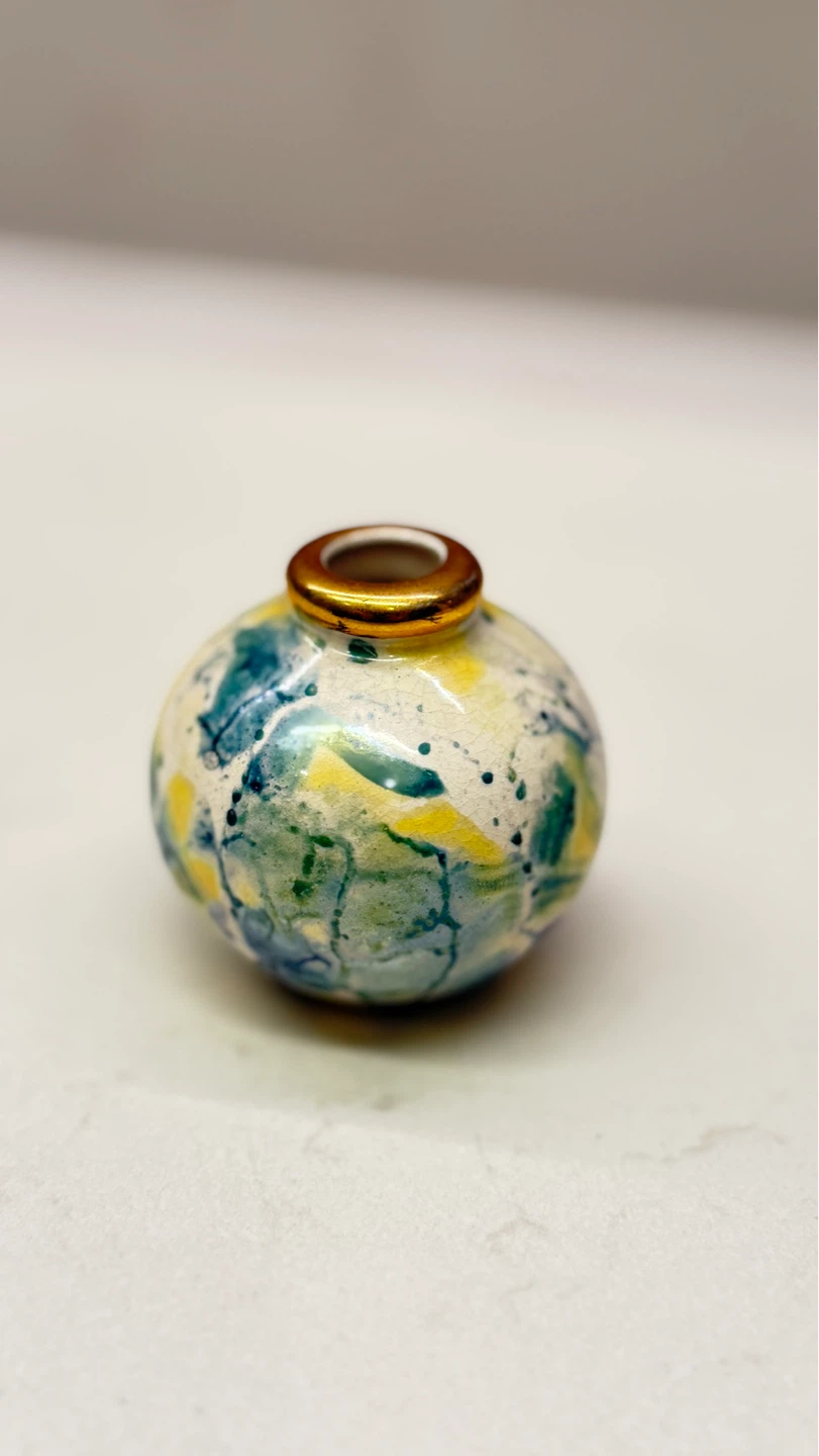 Small Ceramic Vase with Gold Rim 3”