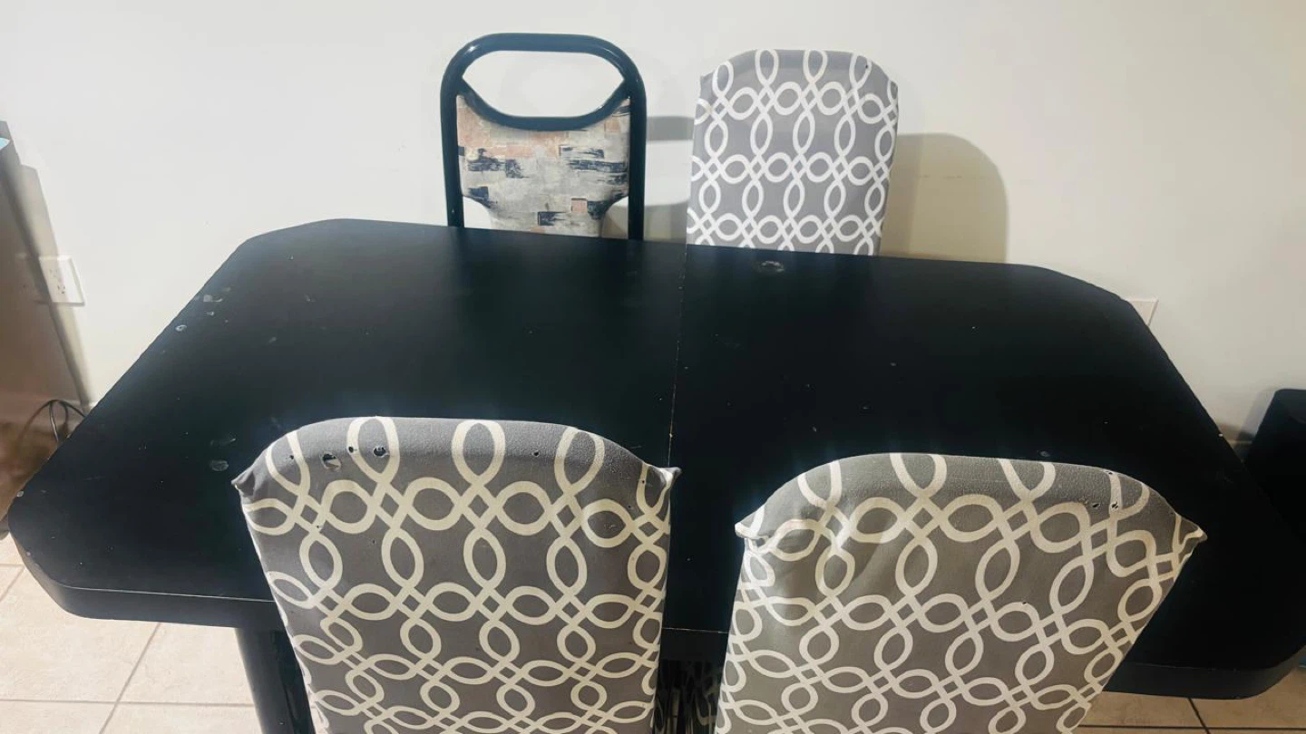 Black Dining Table with 4 Chairs - photo 3