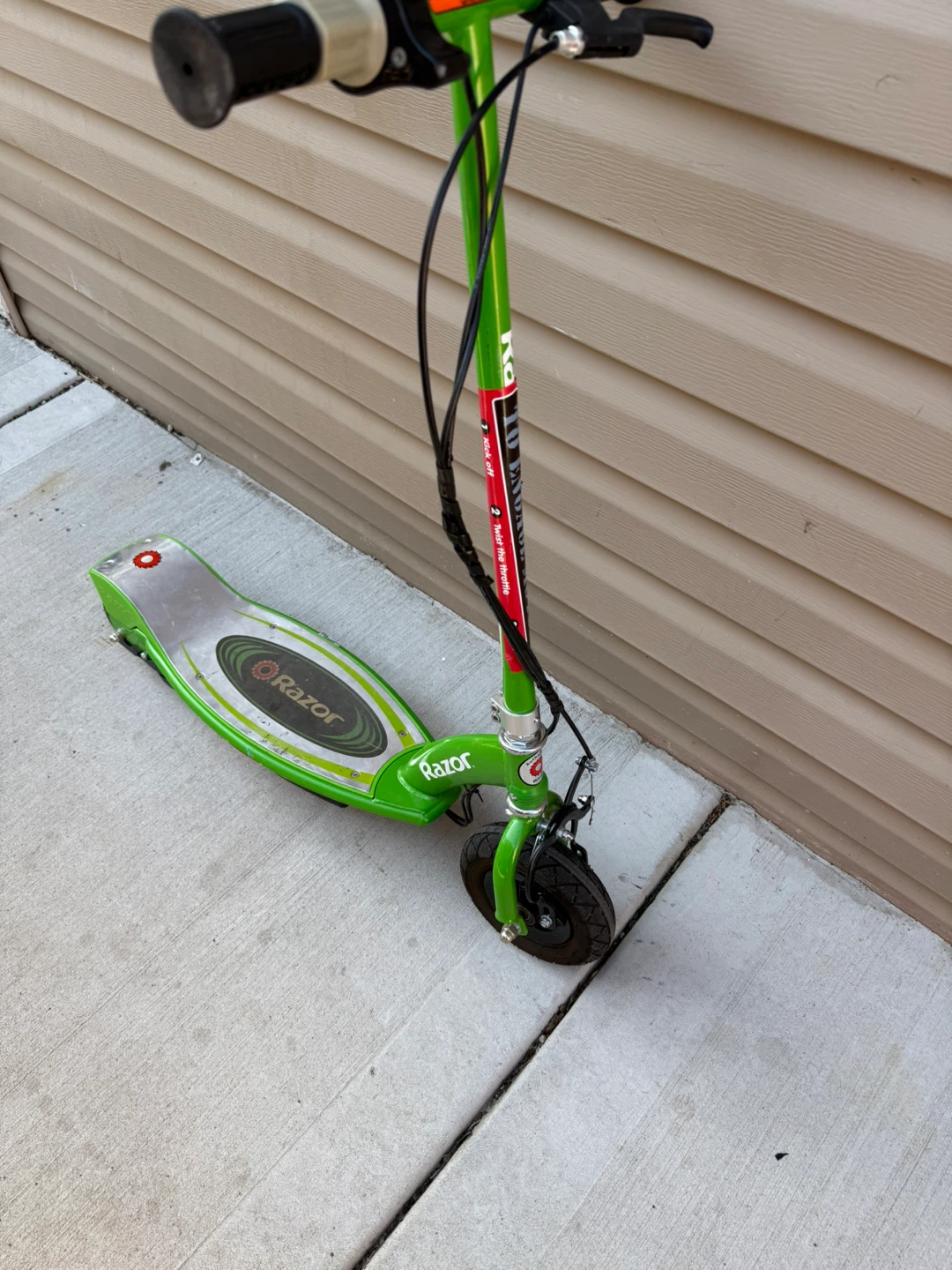 Razor Electric Scooter - photo 2