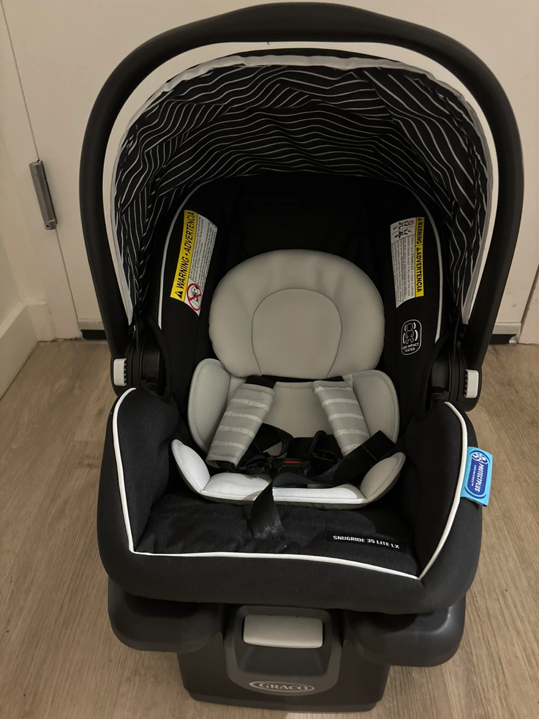 Graco SnugRide 35 Lite LX Infant Car Seat