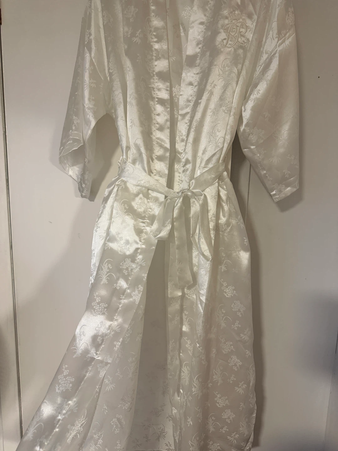Francois White Satin Floral Kimono Robe Size S - photo 3