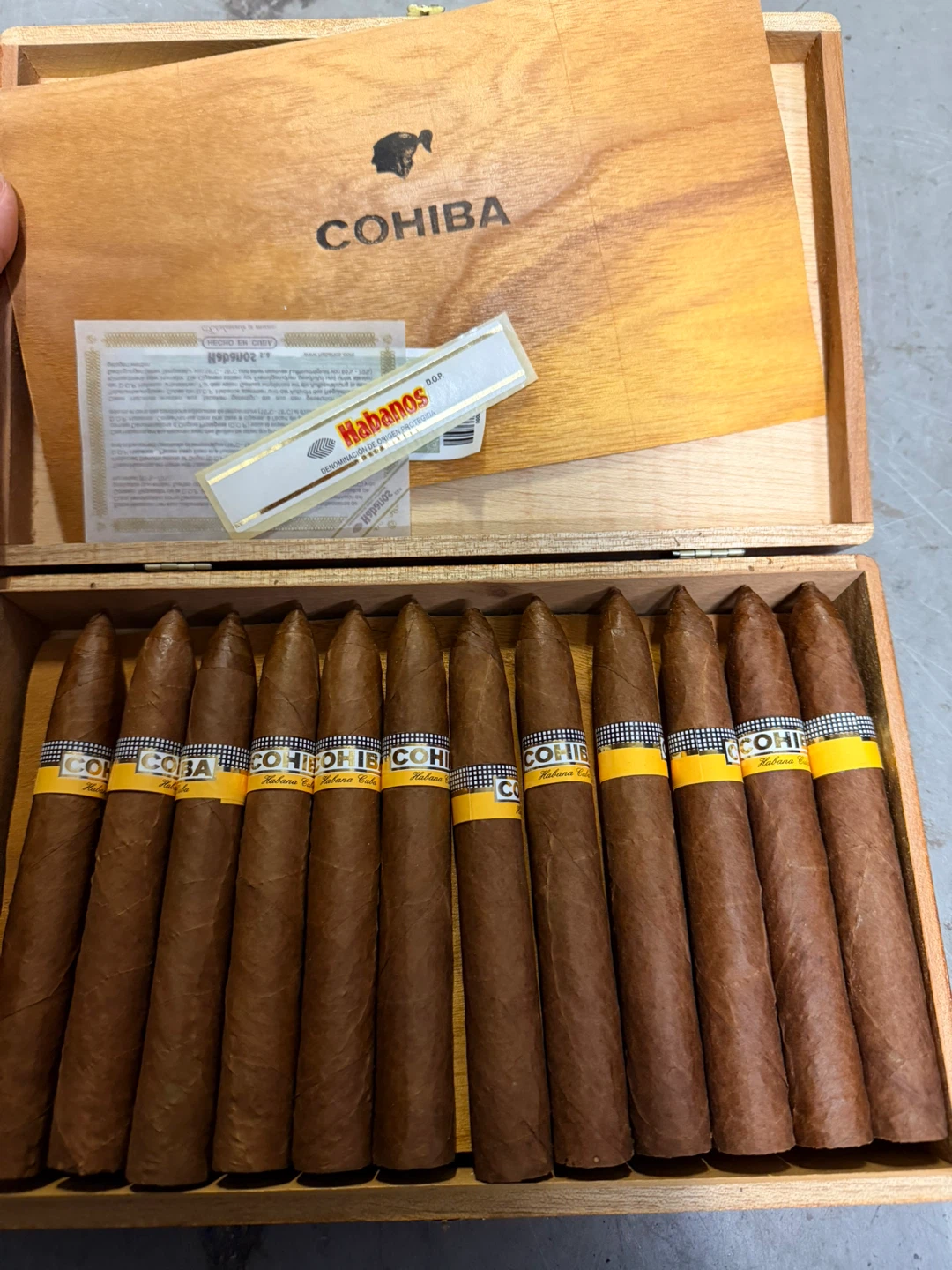 Cohiba Pirámide Cigars - photo 2