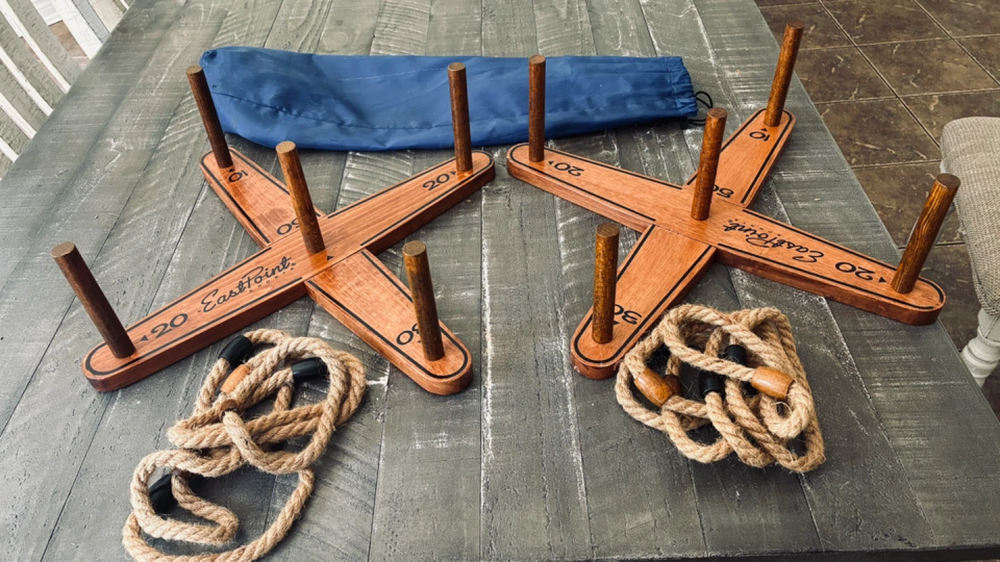 Brand new “East Point” outdoor ring toss game