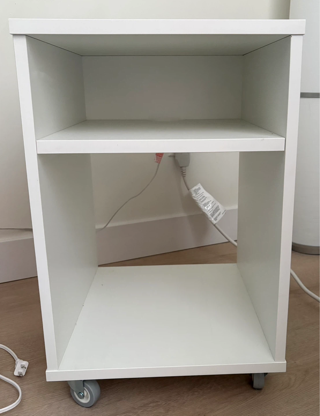 IKEA - Vihals nightstand