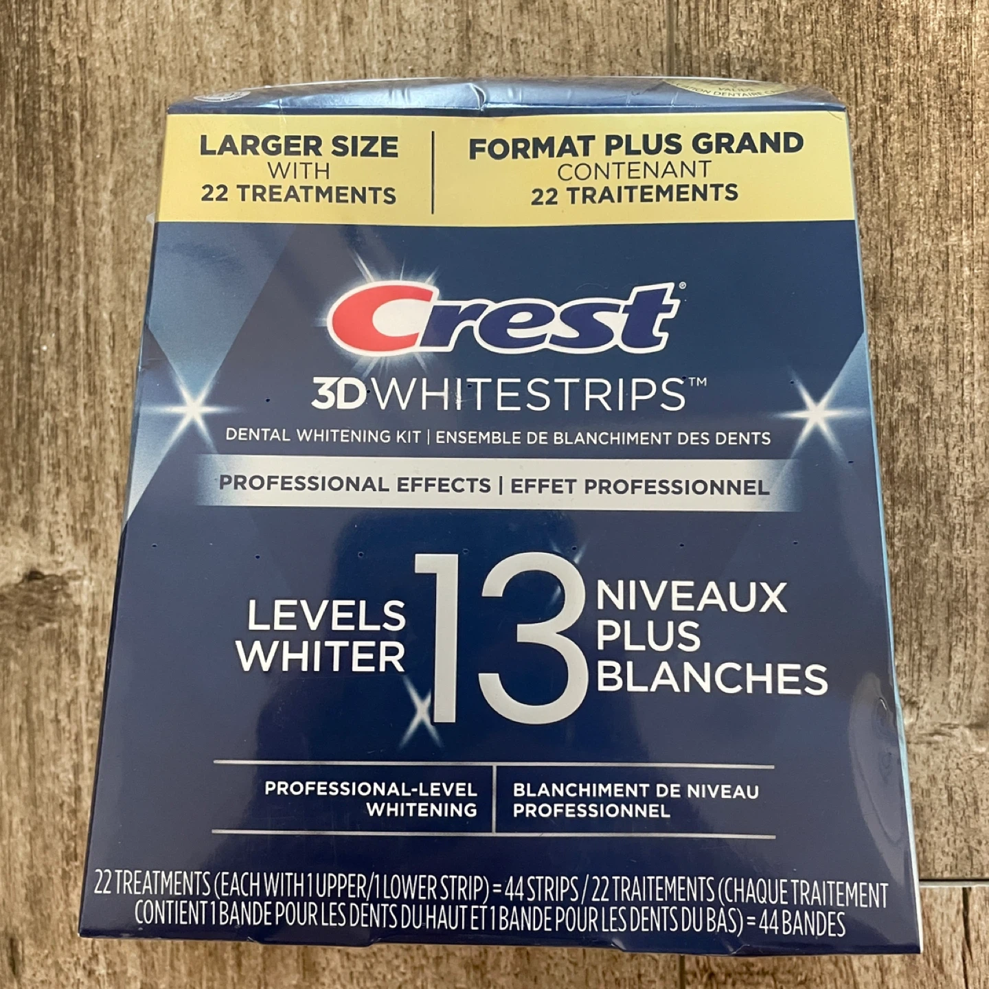 BRAND NEW 🥕 Crest 3D Whitestrips (22 Treatments)