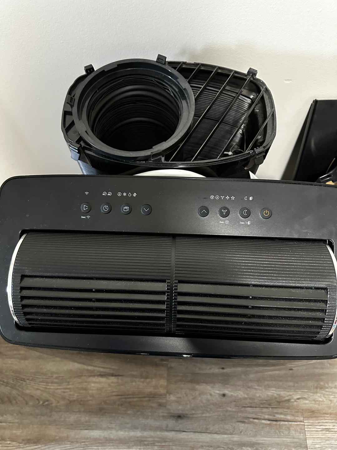 Midea Portable Air Conditioner - photo 2