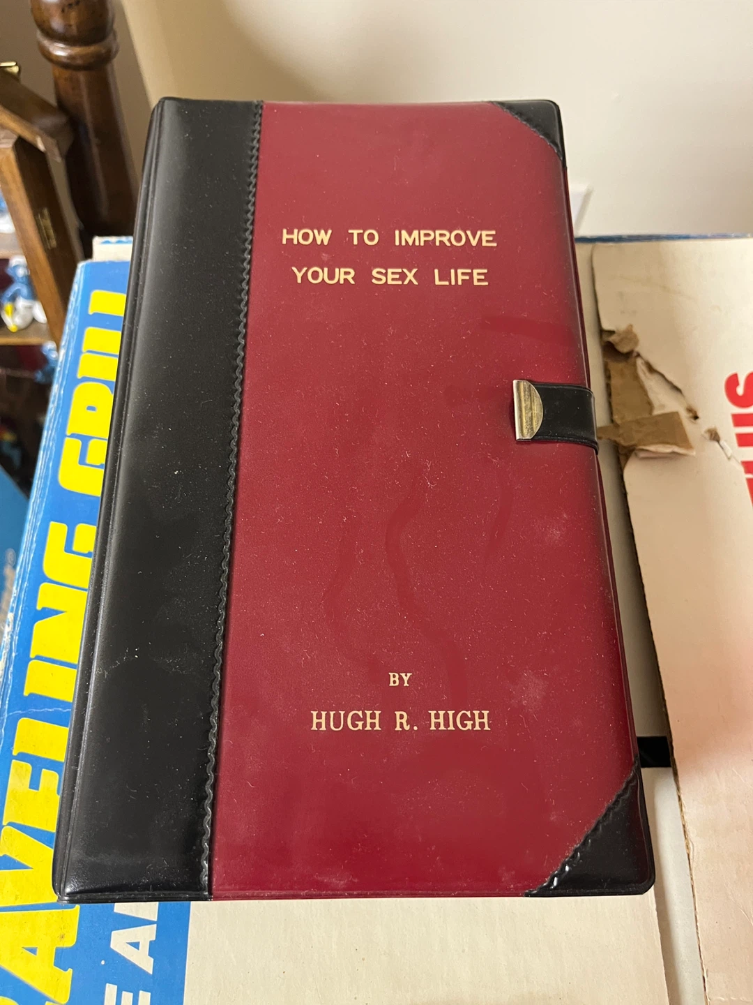Gag gift - How to Improve Your Sex Life Book with Flask Set