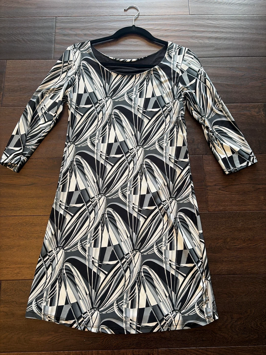 Women's Black and White Print Dress