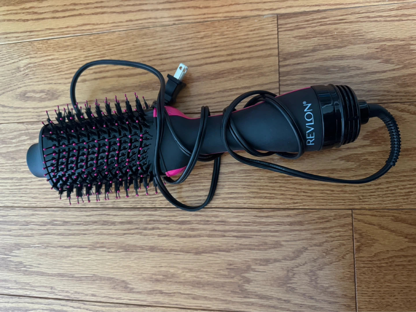 Revlon One-Step Hair Dryer & Volumizer Brush - photo 3