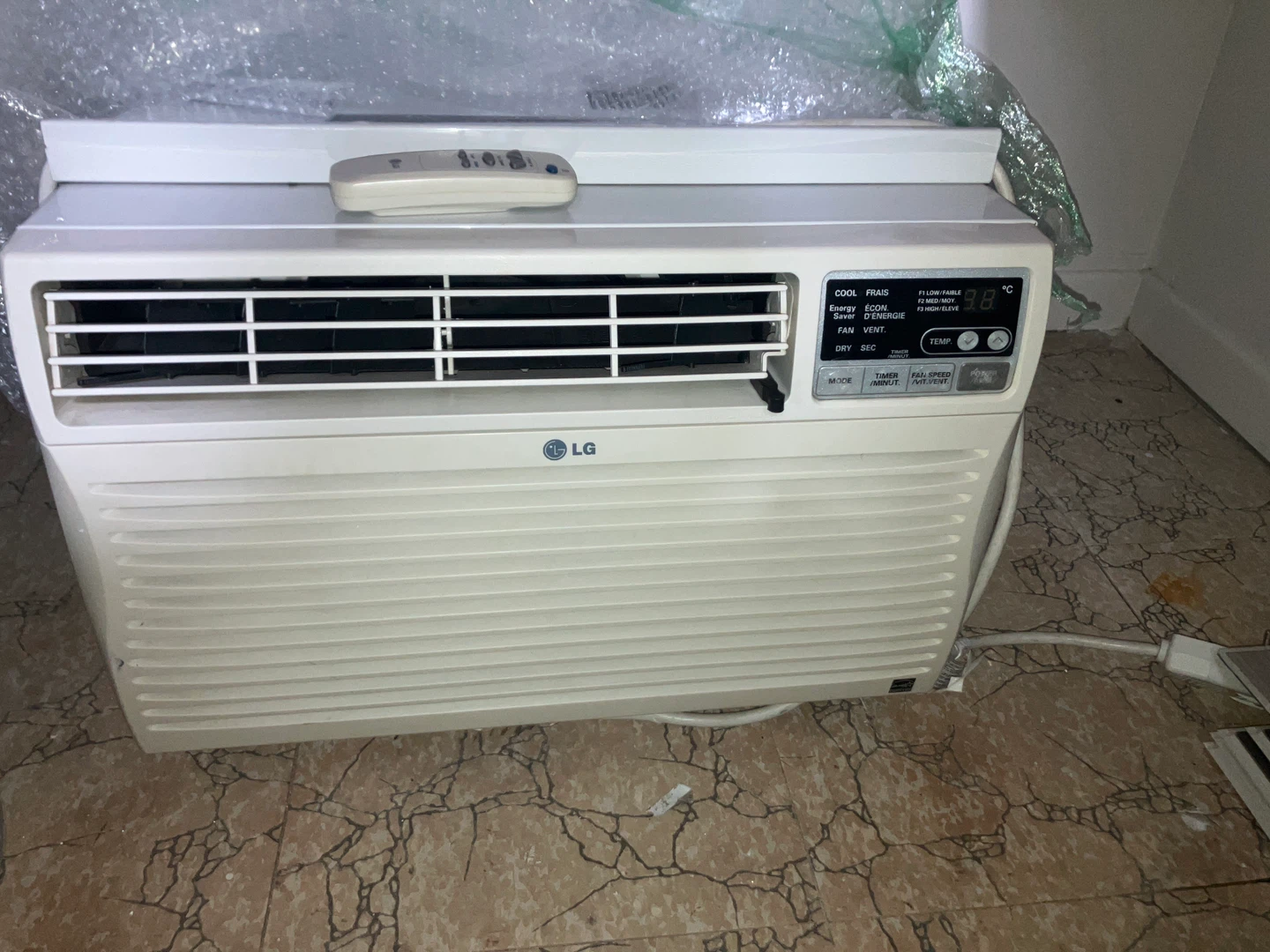 LG Window Air Conditioner with Remote