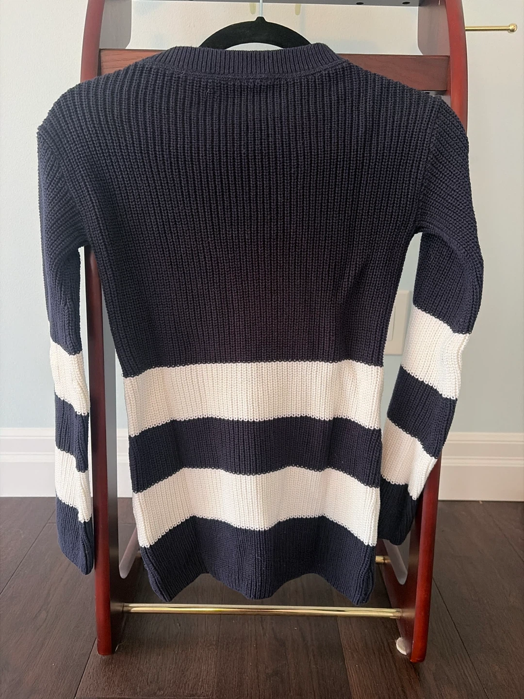 Tommy Hilfiger Navy & White Striped Sweater - Size Medium - photo 2