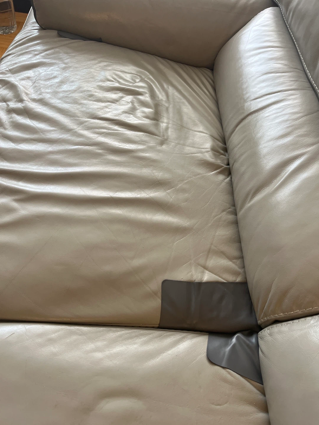 Light Grey Leather Sofa - photo 3