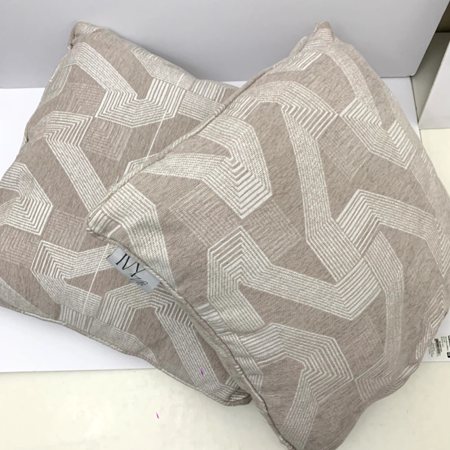 Throw Pillows Accent Cushions Beige White Set 2 Home Decor - photo 2