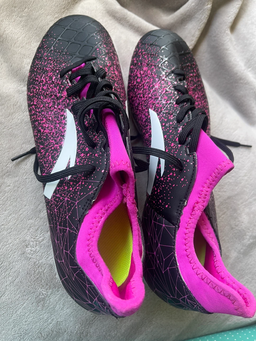 ANTA Soccer Cleats