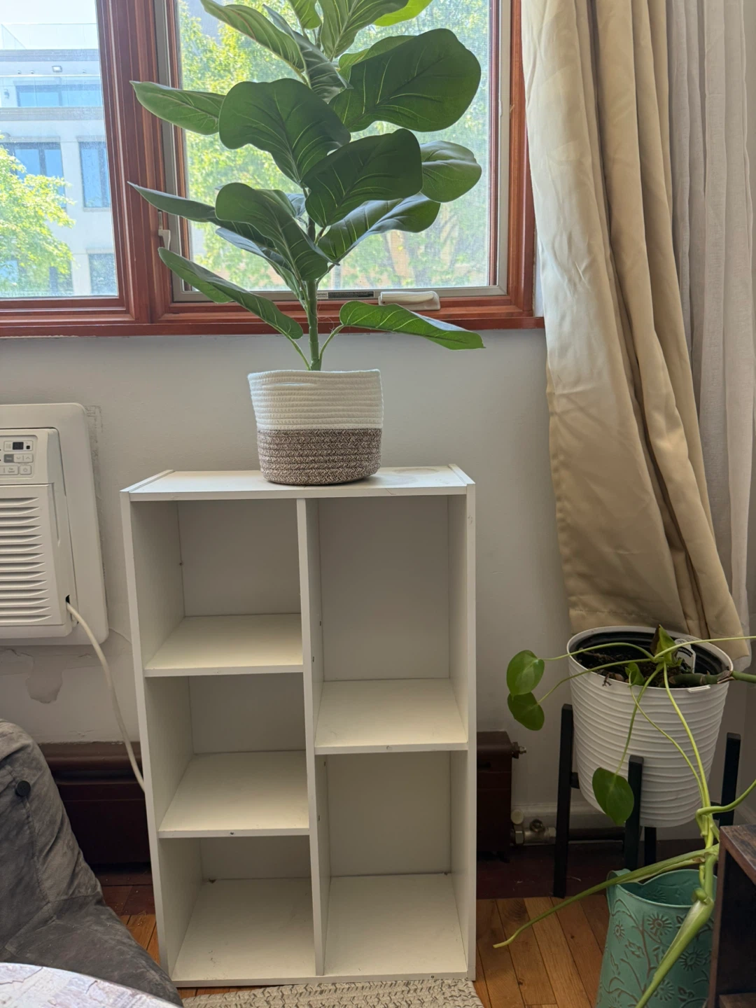 Two White Cube Storage Shelf (2x)