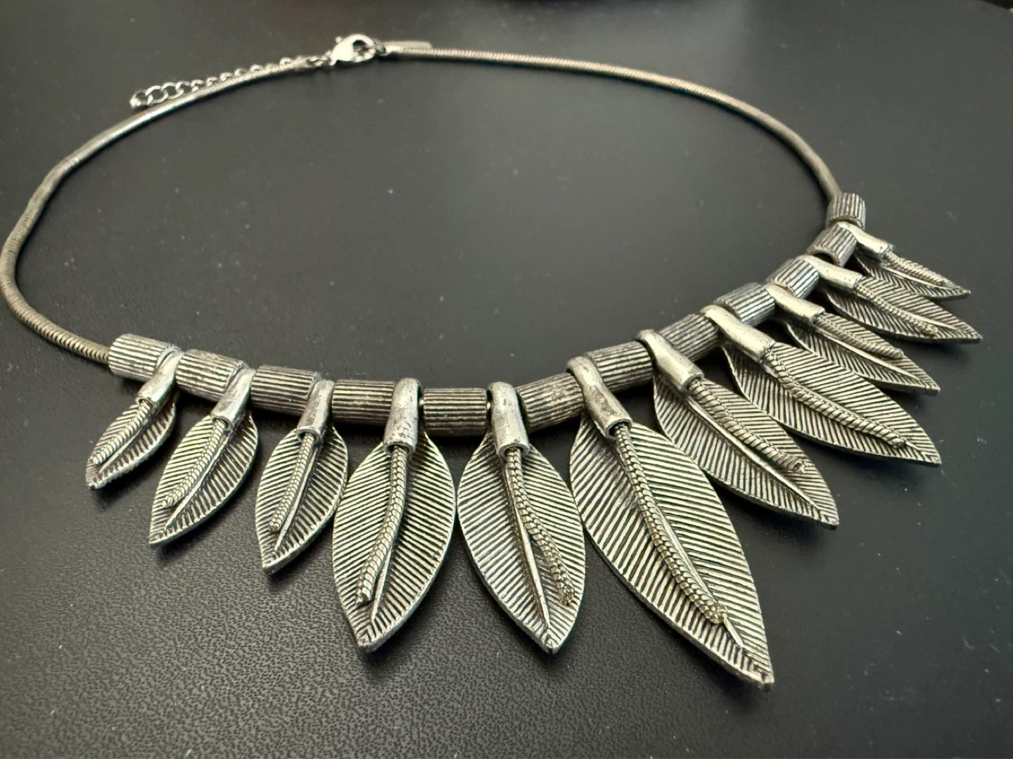 Silver Tone Leaf Necklace - photo 2
