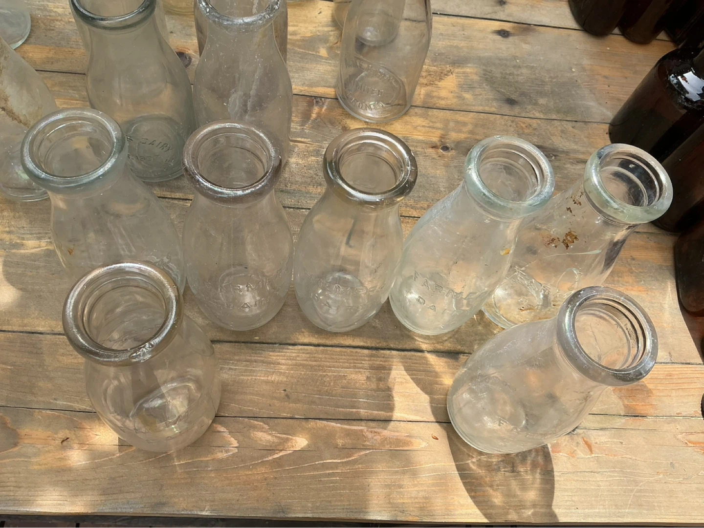 7 Antique “FARMERS DAIRY” Glass Milk Bottles ! - photo 2